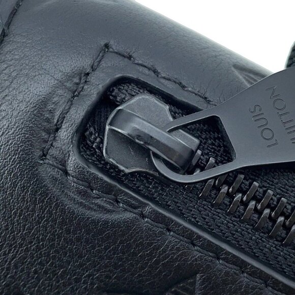 LOUIS VUITTON Pulse Wearable Wallet Monogram Shadow Noir M12636 - Picture 9 of 11